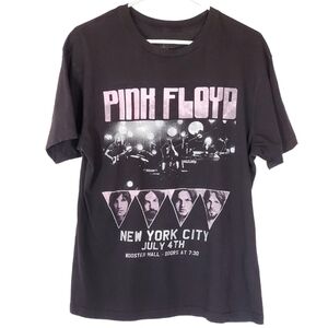 1050 * Pink Floyd Wooster Hall New York City July 4th Black Pink Size M